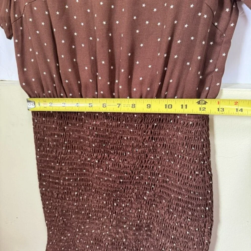 Le Lis Star Print Smocked Dress Lightweight Crew Fitted Stretch Ruffle Hem Top S - Picture 15 of 16
